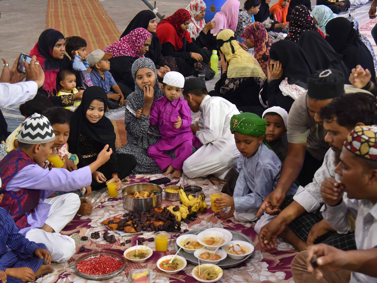 Ramzan Celebrations Start In Hyderabad Photo Gallery - Sakshi6