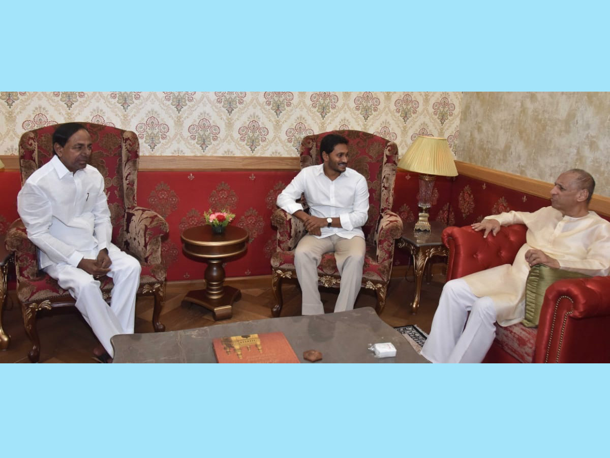 KCR AND YS Jagan To Attend Iftar Party At Raj Bhavan Photo Gallery - Sakshi21