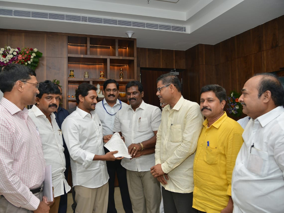 Andhra Pradesh Assembly Sessions Photo Gallery - Sakshi17