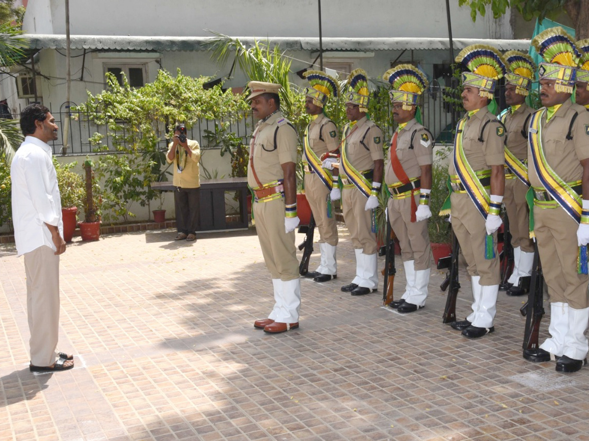 YSRCP parliamentary party meeting begins Photo Gallery - Sakshi5