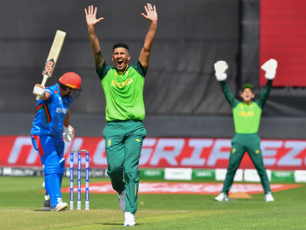 South Africa beat Afghanistan for first win Photo Gallery - Sakshi10