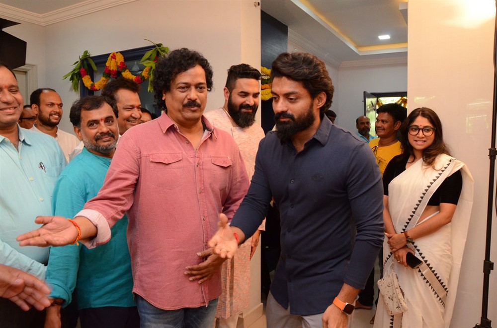 NKR17 Kalyan Ram Satish Vegesna Movie Opening Photo Gallery - Sakshi2