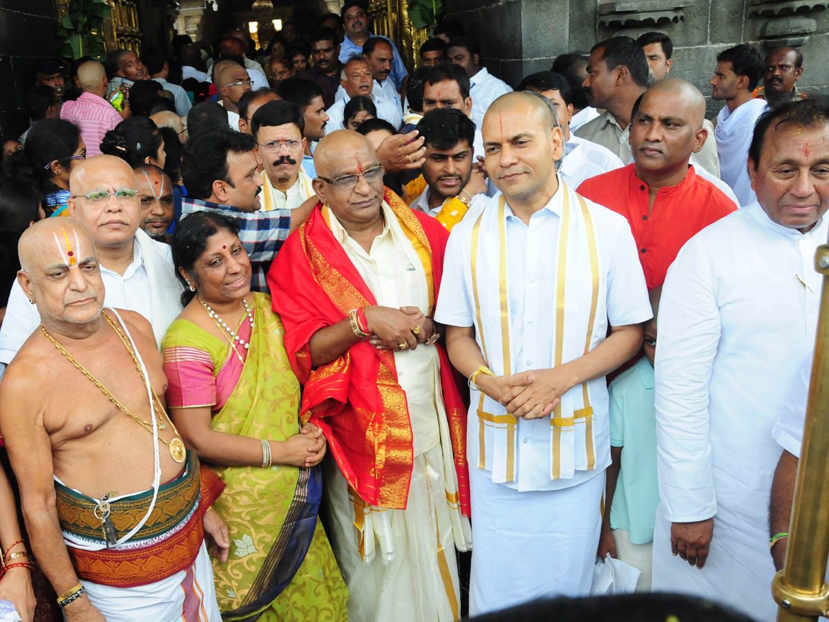 YV Subba Reddy Takes Oath As TTD Chairman In Tirupati Photo Gallery - Sakshi18