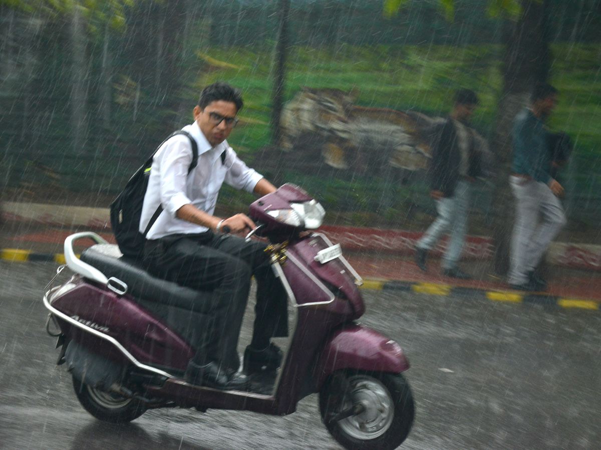 heavy rains in hyderabad Photo Gallery - Sakshi5