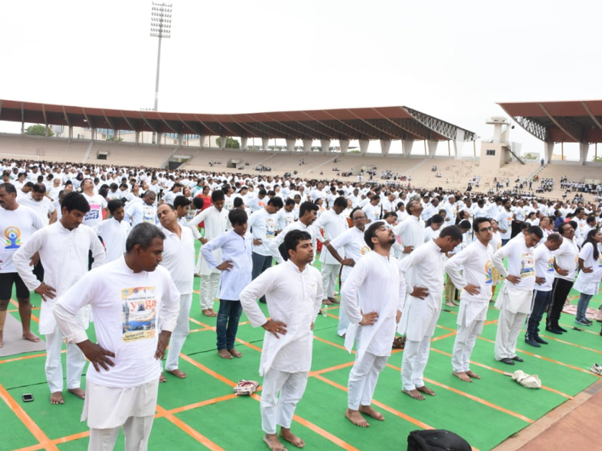 international yoga day hyderabad Photo Gallery - Sakshi2