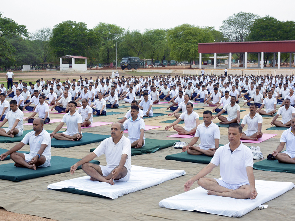 international yoga day hyderabad Photo Gallery - Sakshi19