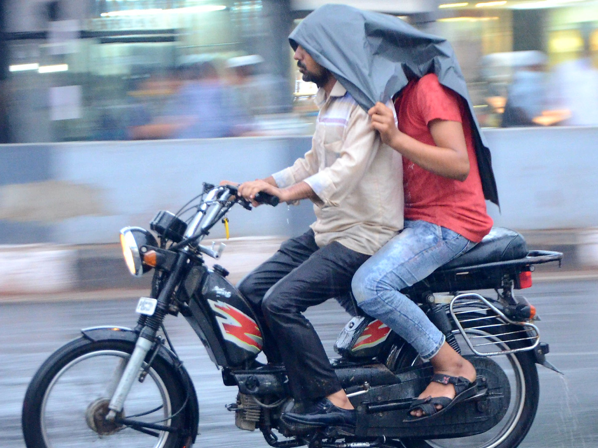 Heavy Rain In Hyderabad Today Photo Gallery - Sakshi17