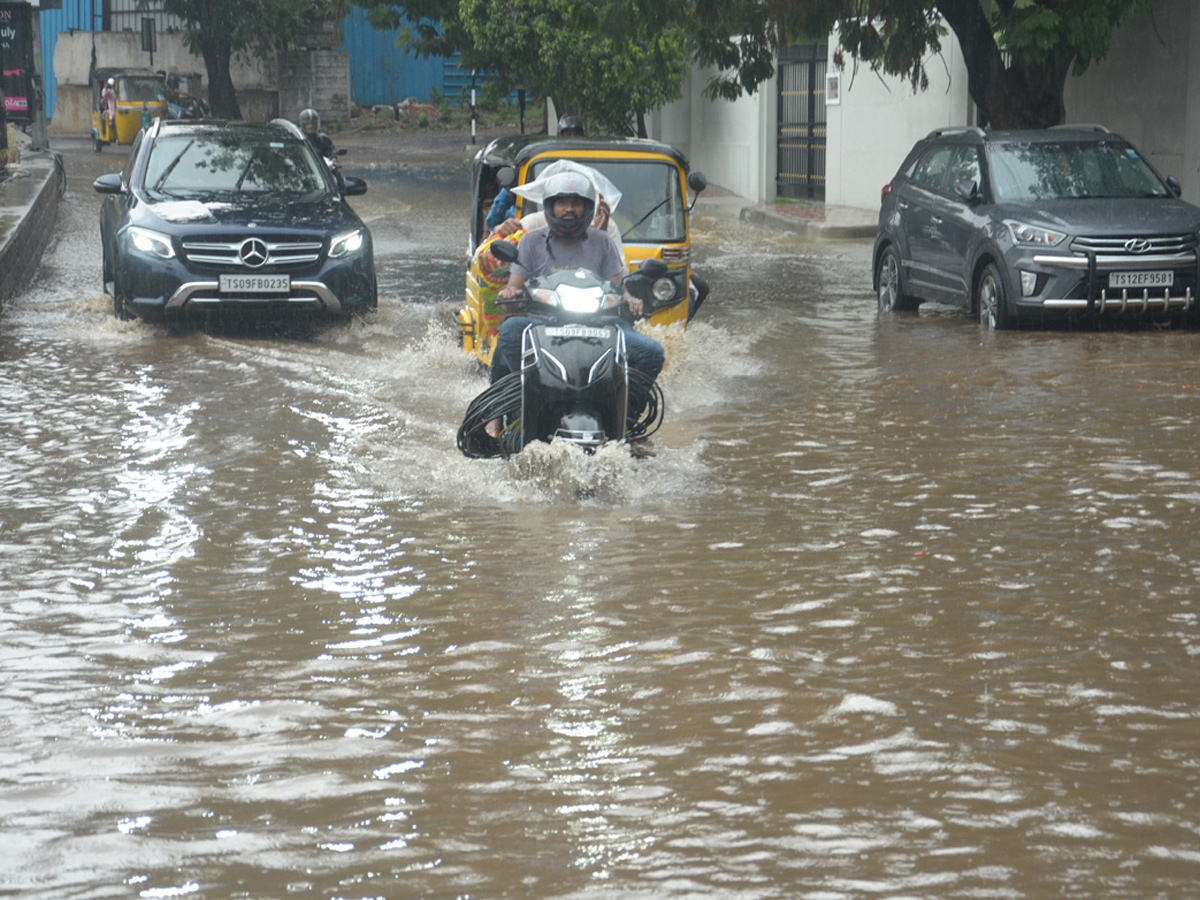 Heavy Rain In Hyderabad Today Photo Gallery - Sakshi26