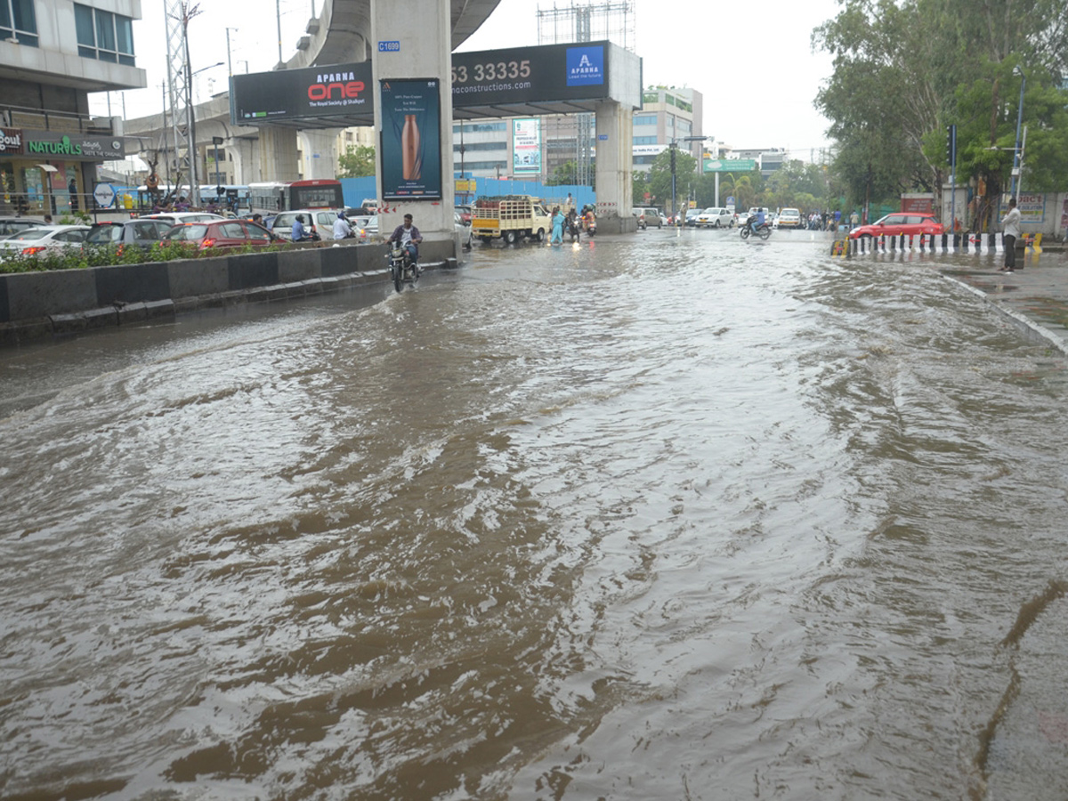 Heavy Rain In Hyderabad Today Photo Gallery - Sakshi3