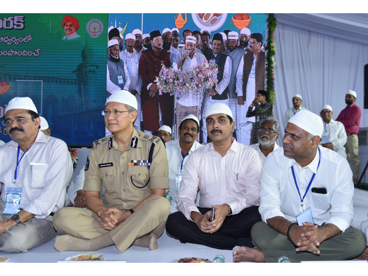 AP CM YS JAGAN Hosts Iftar Dinner In Guntur Photo Gallery - Sakshi6