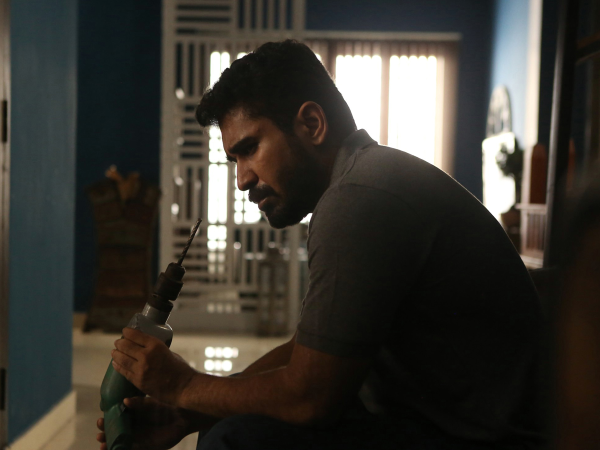 Vijay Antony Killer Movie Stills Photo Gallery - Sakshi7