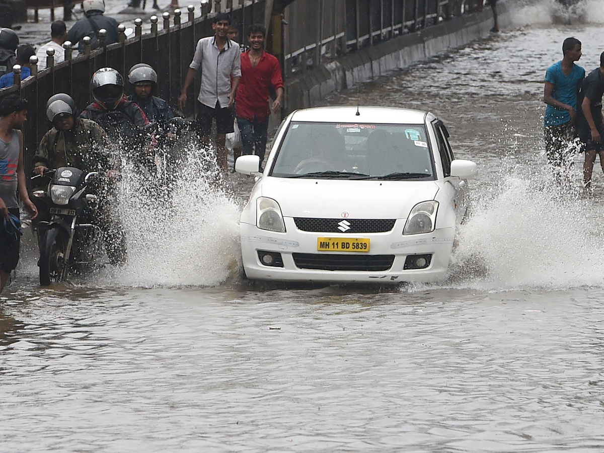 heavy rains in mumbai Photo Gallery - Sakshi2