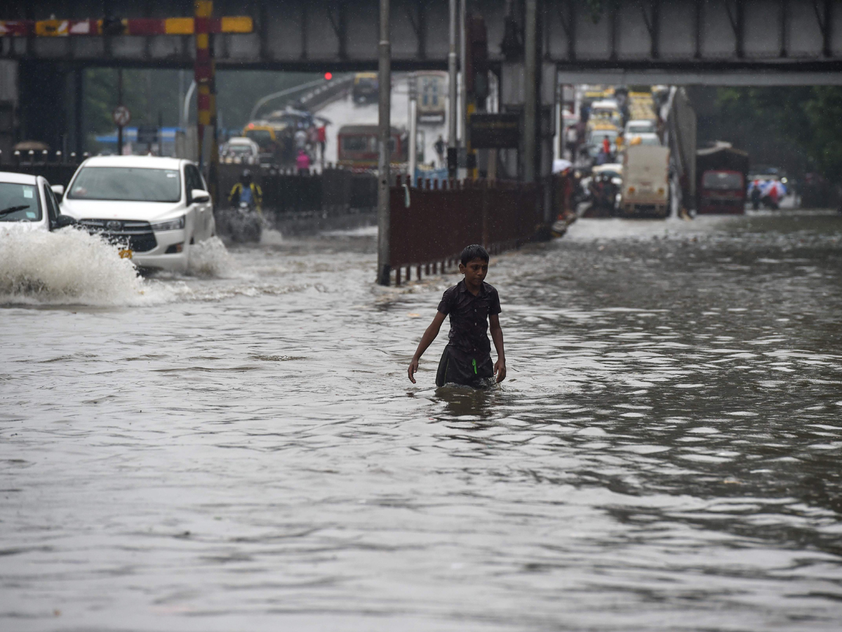 heavy rains in mumbai Photo Gallery - Sakshi10