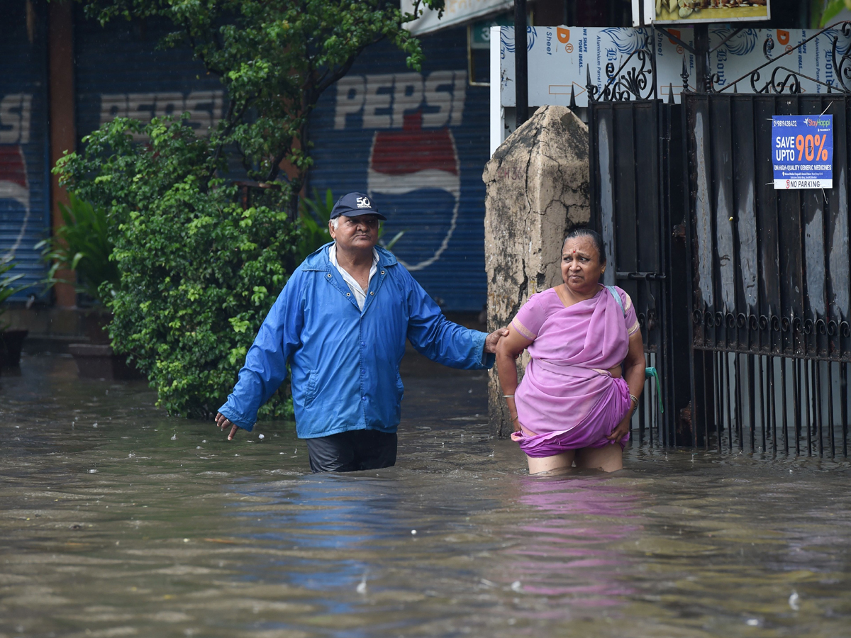 heavy rains in mumbai Photo Gallery - Sakshi11