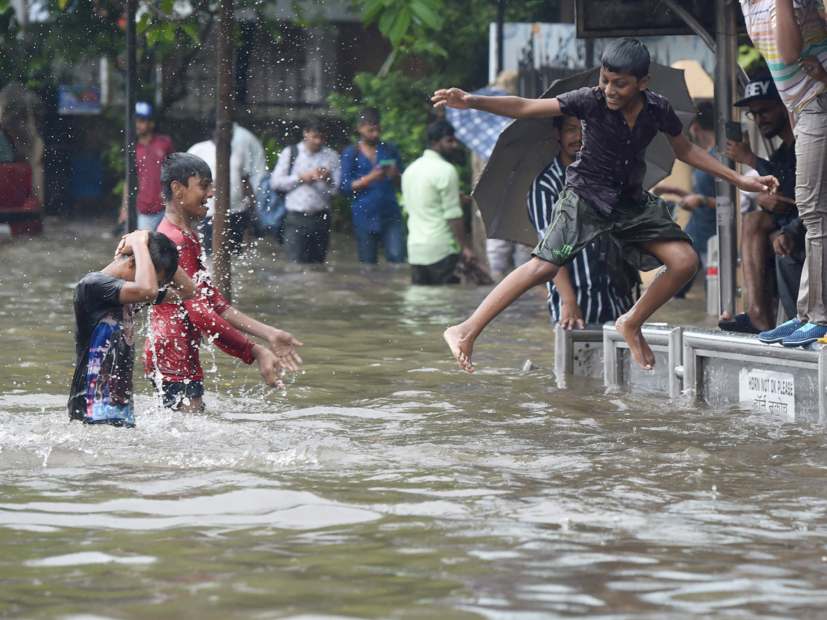 heavy rains in mumbai Photo Gallery - Sakshi3