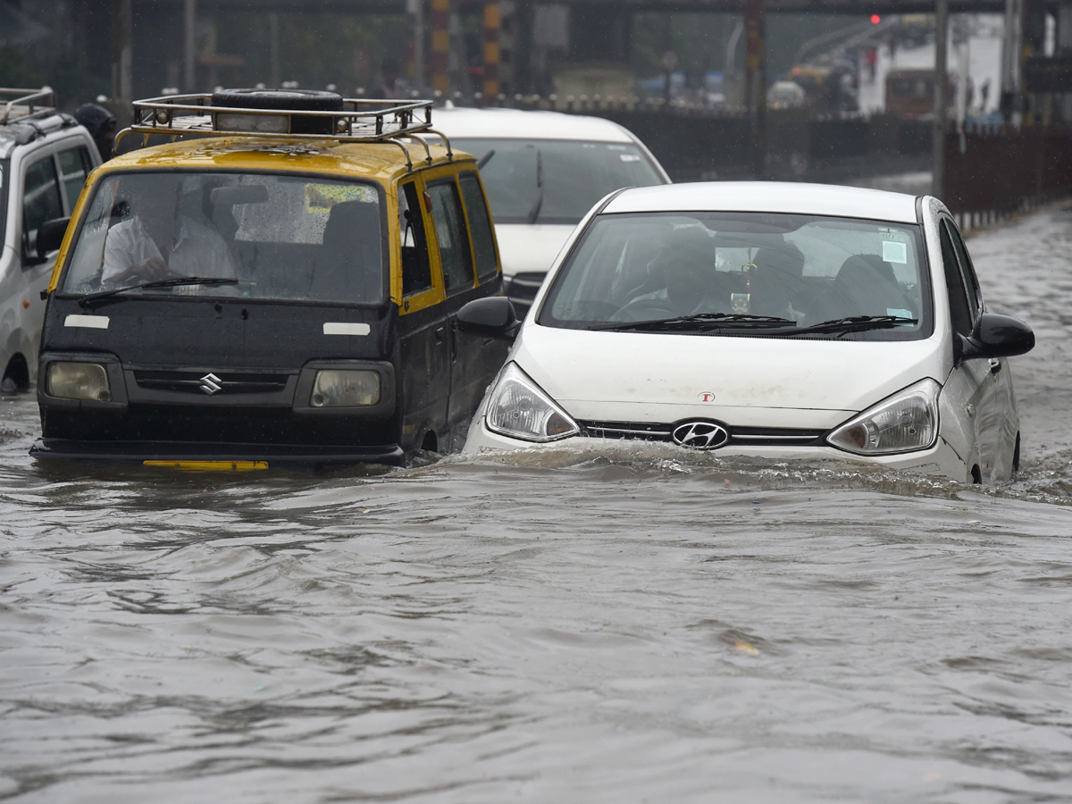 heavy rains in mumbai Photo Gallery - Sakshi1