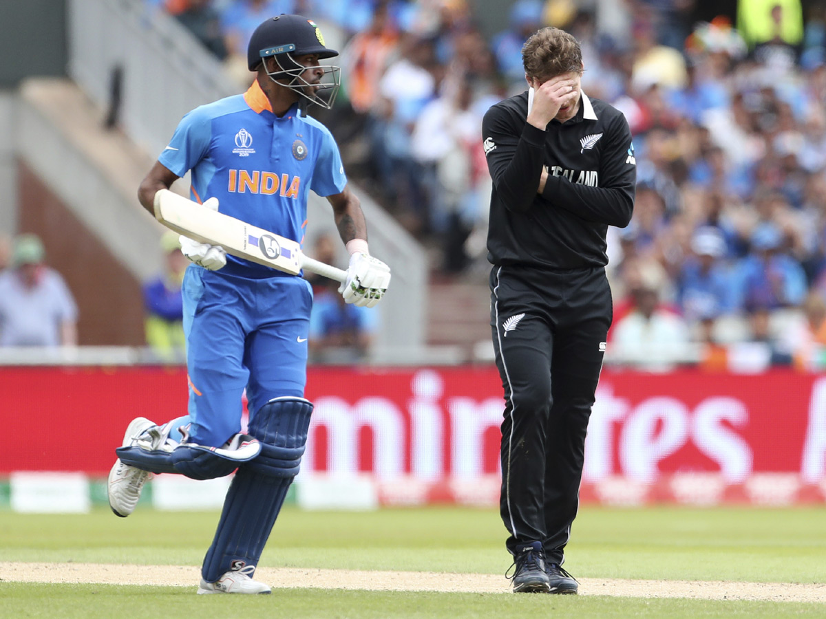 New Zealand beat India by 18 runs to enter final Photo Gallery - Sakshi13