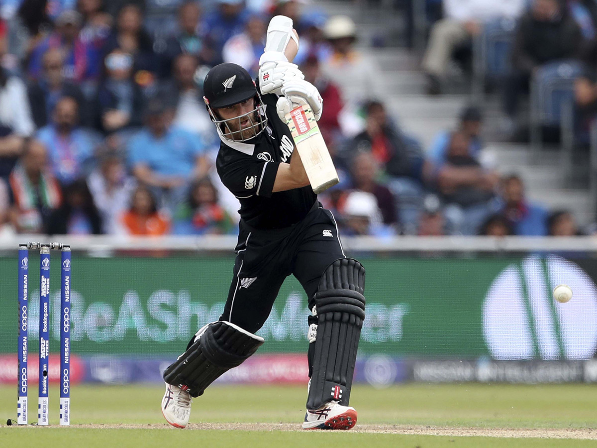 New Zealand beat India by 18 runs to enter final Photo Gallery - Sakshi30