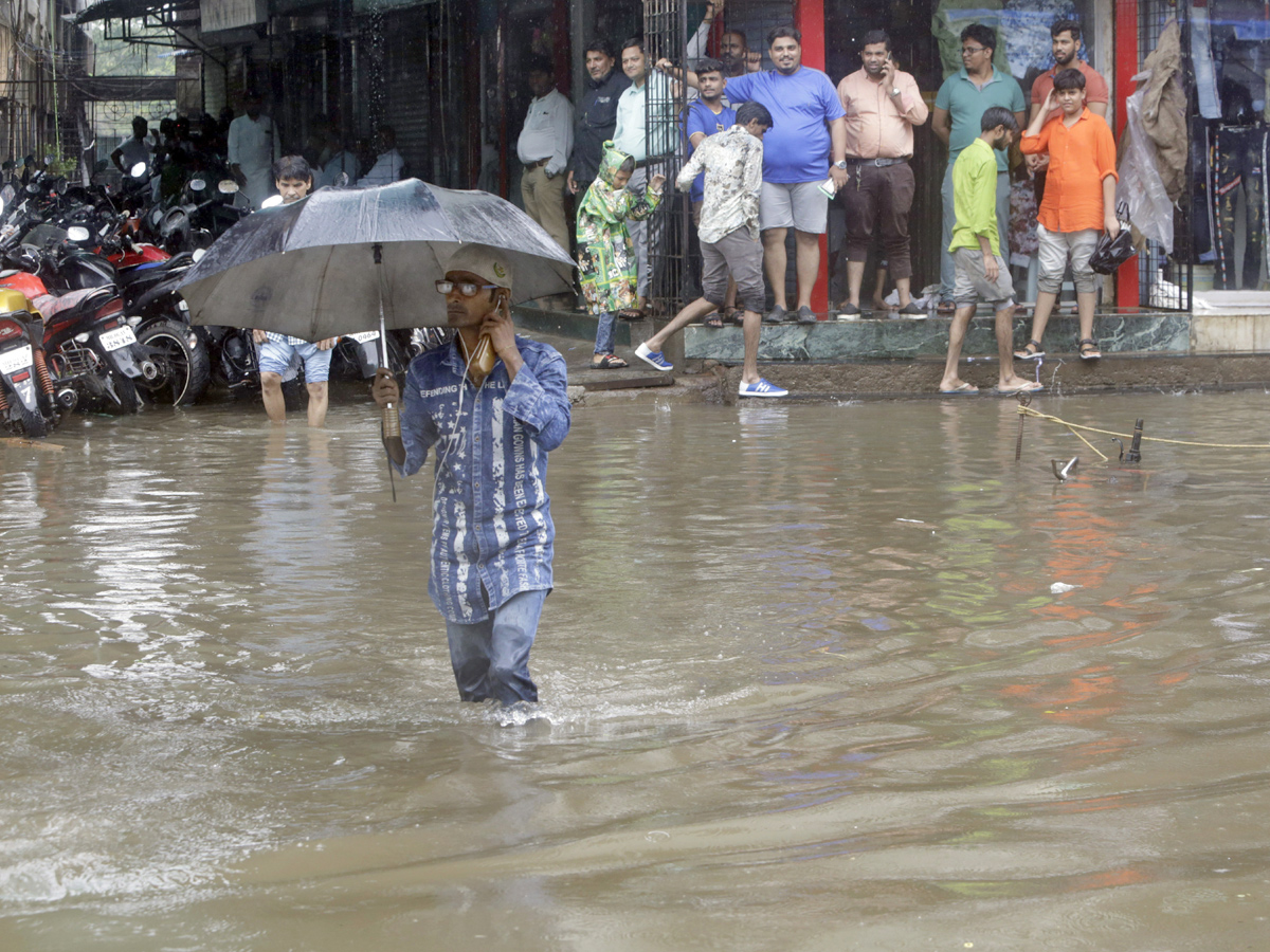 Heavy rains in Mumbai Photo Gallery - Sakshi4