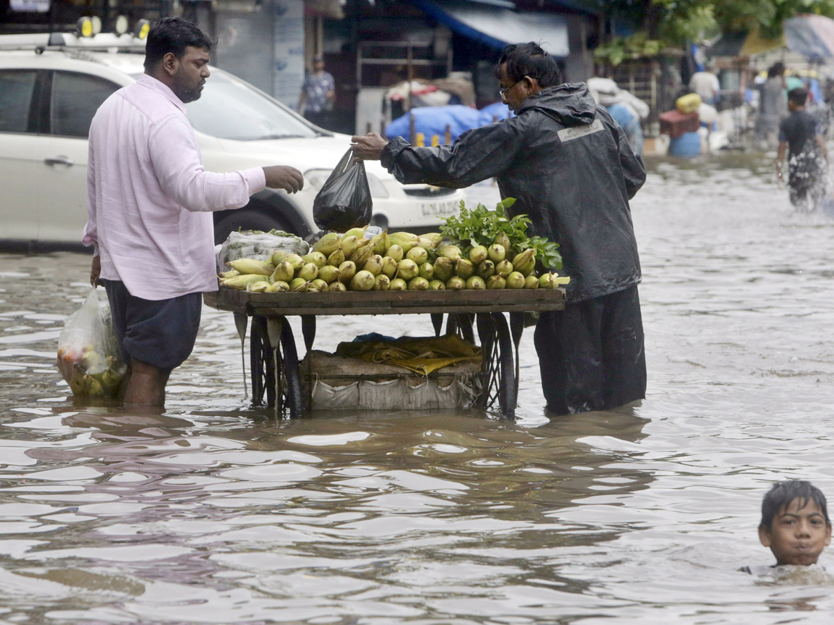 Heavy rains in Mumbai Photo Gallery - Sakshi7