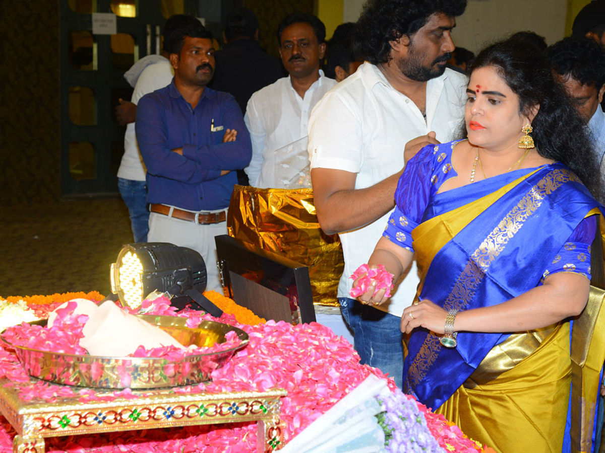  Vijaya Nirmala Gari Dasha Dina Karma In Sandhya Conventions Photo Gallery  - Sakshi9