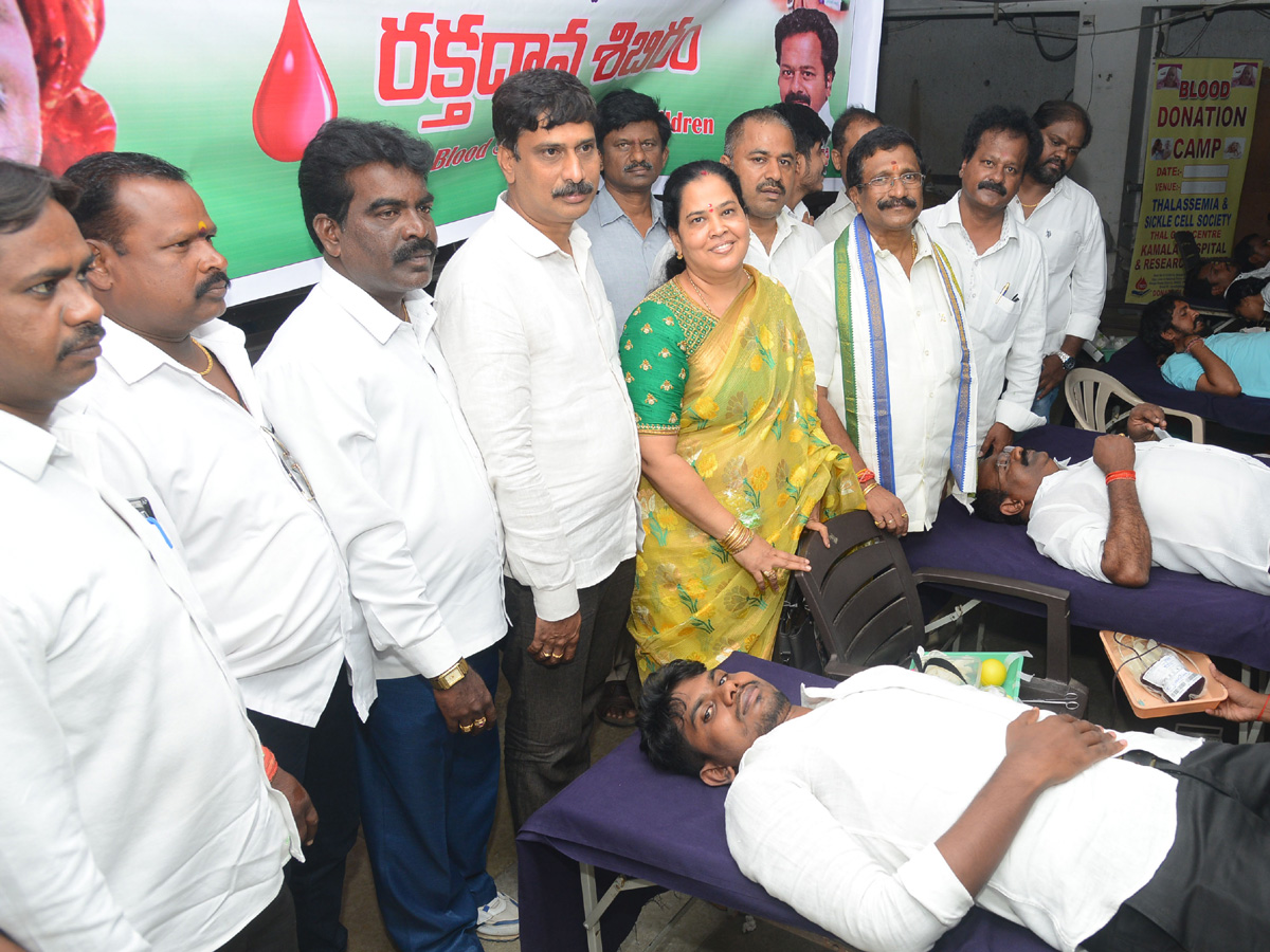 YSR 70th Birth Anniversary Celebrations At Lotus Pond Photo Gallery - Sakshi12