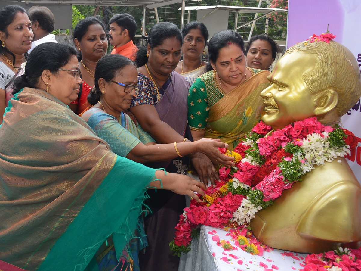 YSR 70th Birth Anniversary Celebrations At Lotus Pond Photo Gallery - Sakshi13