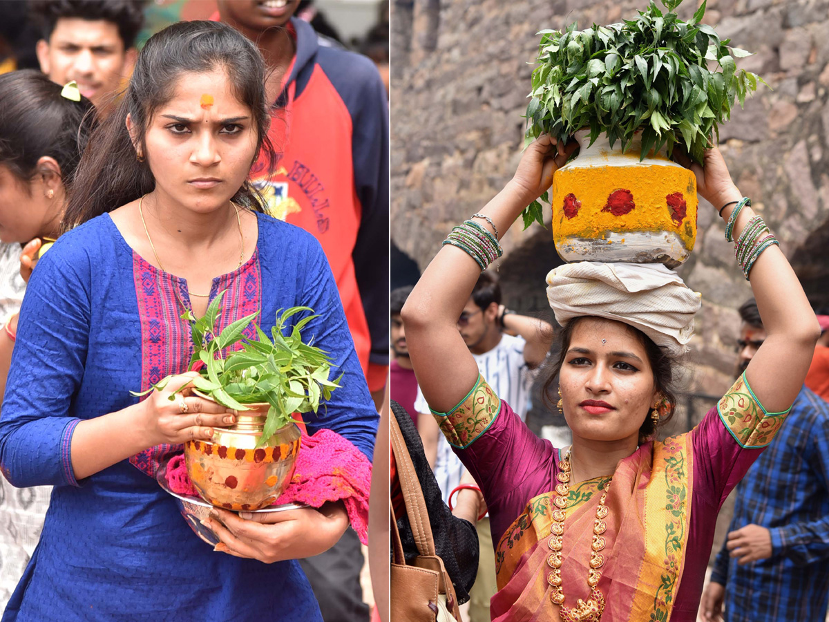 Bonalu festival kicks off at Golconda Fort Photo Gallery  - Sakshi12