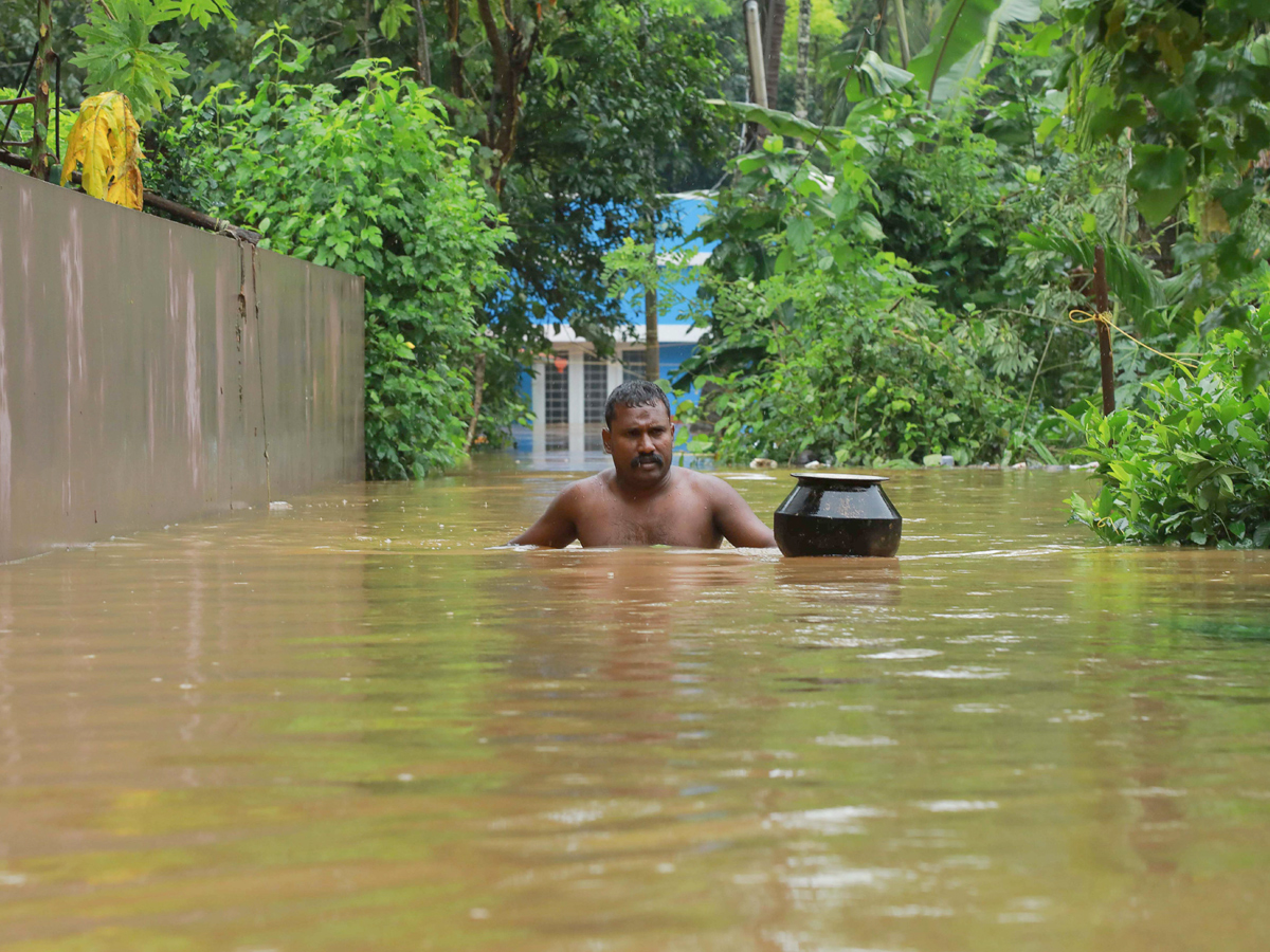 Kerala, Karnataka, tamilnadu heavy rain Photo Gallery - Sakshi2