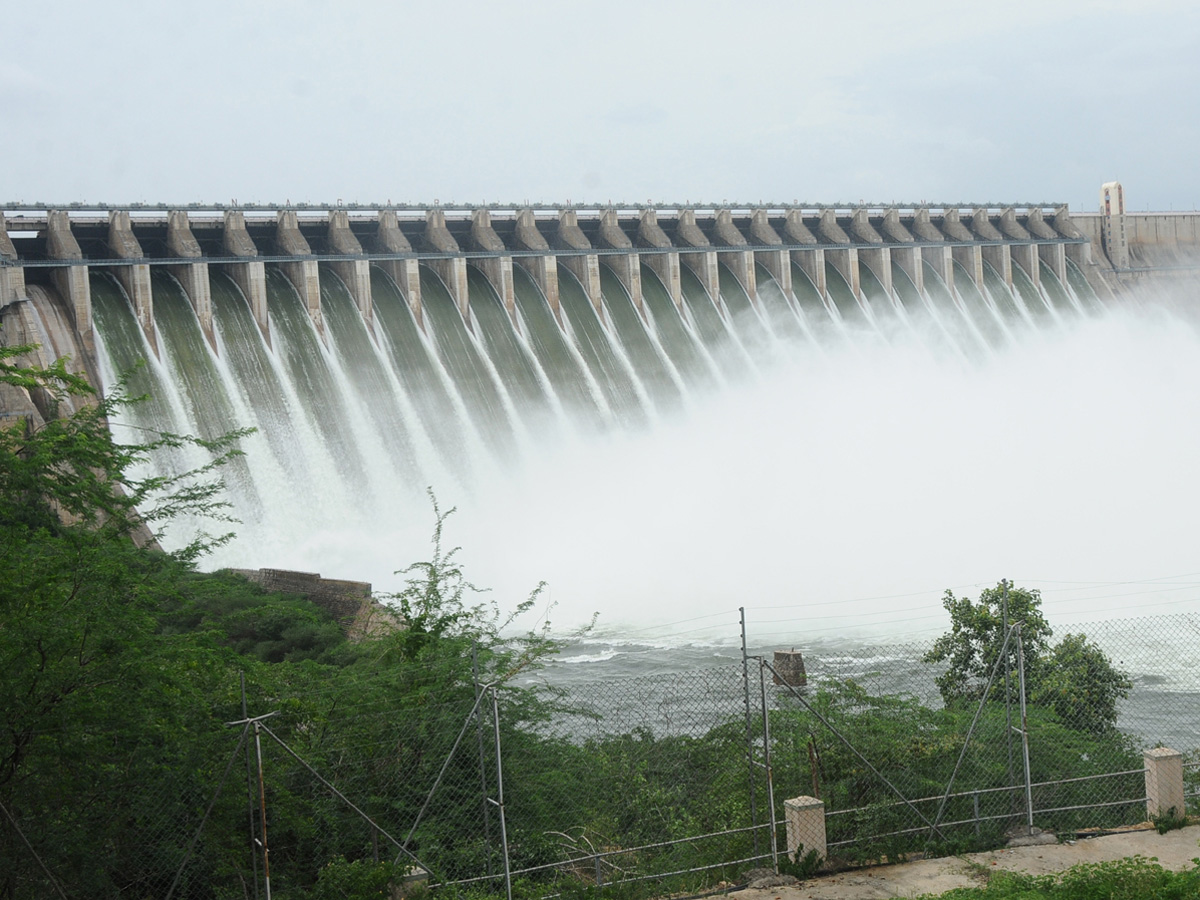 All 26 Gates Lifted at Nagarjuna Sagar Dam Photo Gallery - Sakshi29