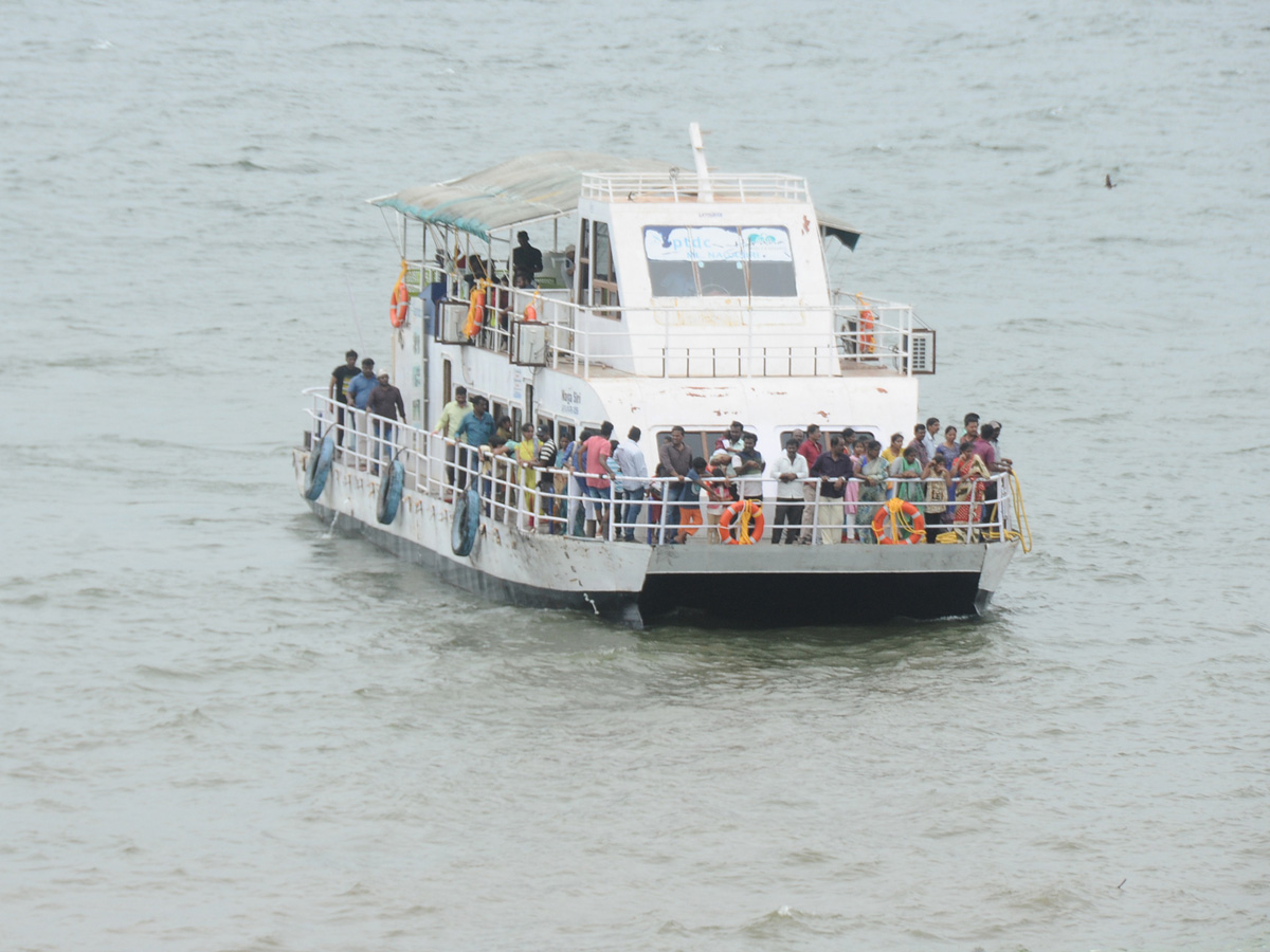 All 26 Gates Lifted at Nagarjuna Sagar Dam Photo Gallery - Sakshi31