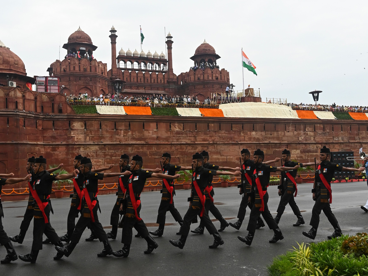 PM Narendra Modi Flag Hoisting Red Rort New Delhi Photo Gallery - Sakshi20