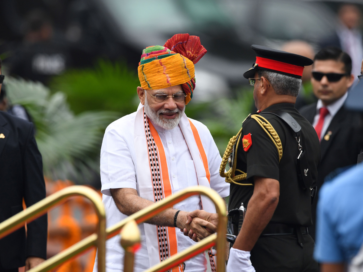 PM Narendra Modi Flag Hoisting Red Rort New Delhi Photo Gallery - Sakshi21