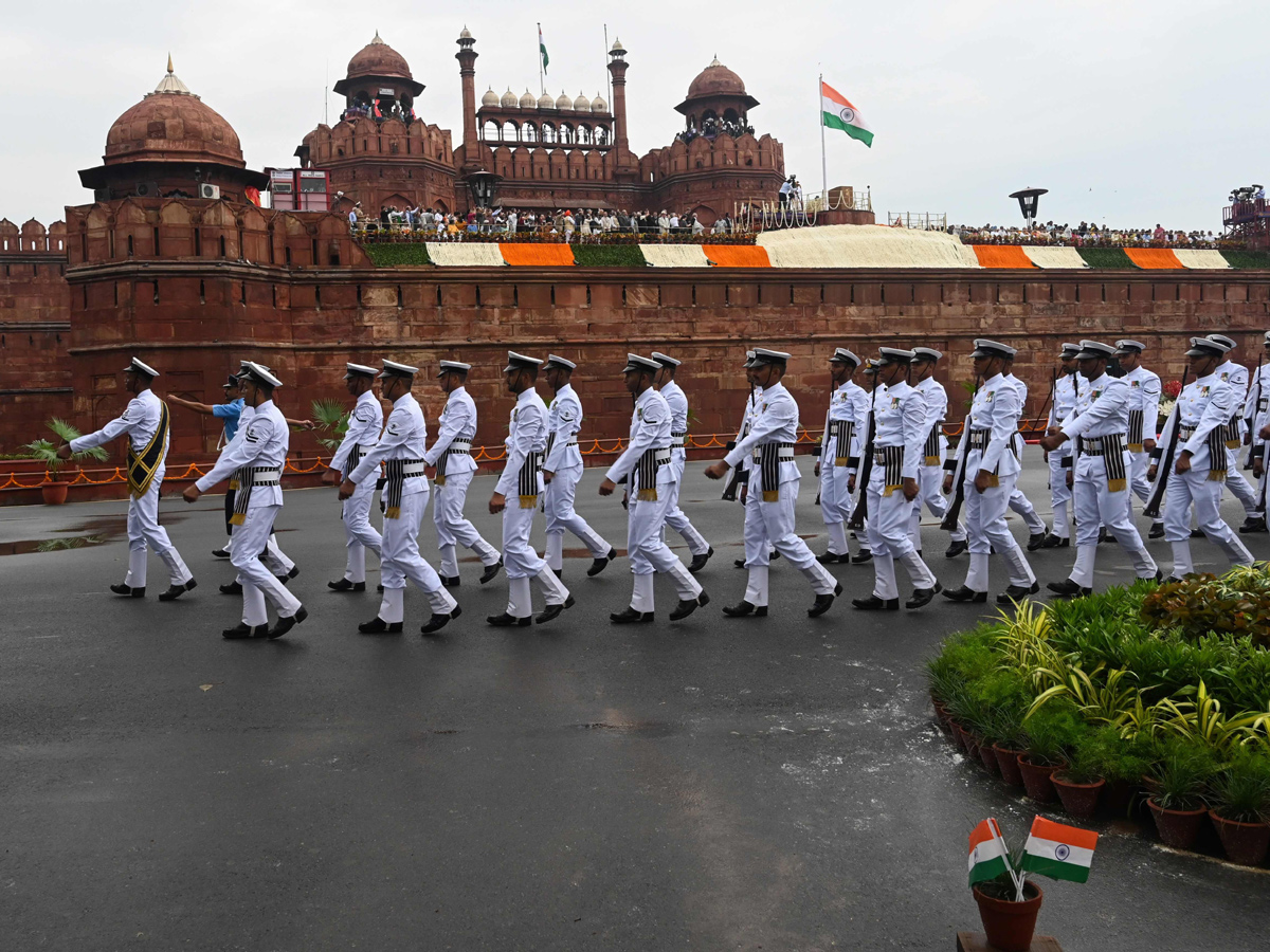 PM Narendra Modi Flag Hoisting Red Rort New Delhi Photo Gallery - Sakshi22