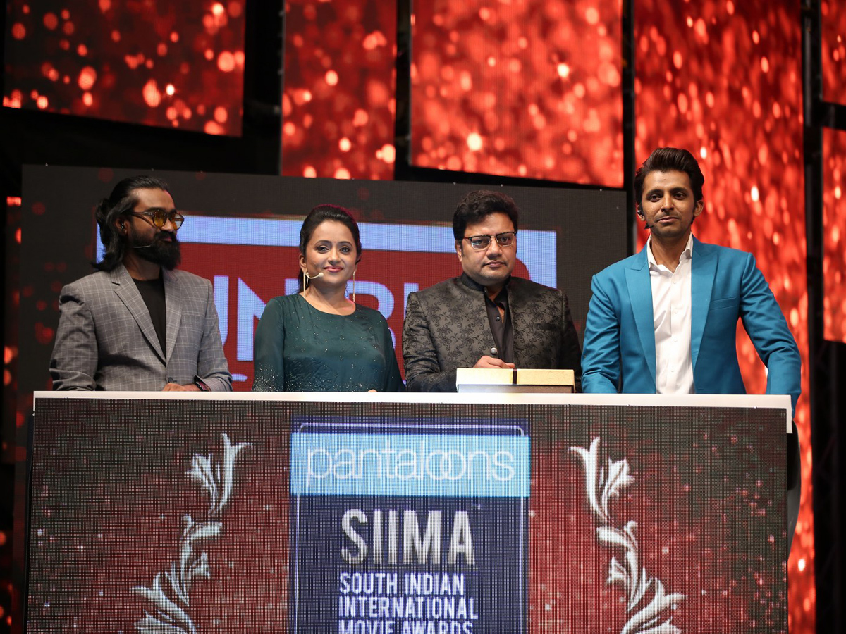 SIIMA Awards 2019 Photo Gallery - Sakshi22