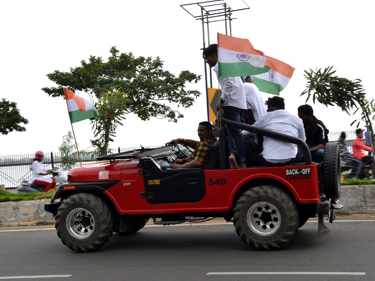 Vintage Car Exhibition at Lumbini Park Photo Gallery - Sakshi13