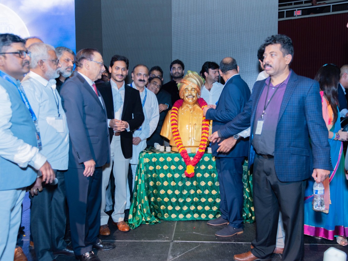 CM YS Jagan Meeting with Entrepreneurs In the America Tour Photo Gallery - Sakshi15