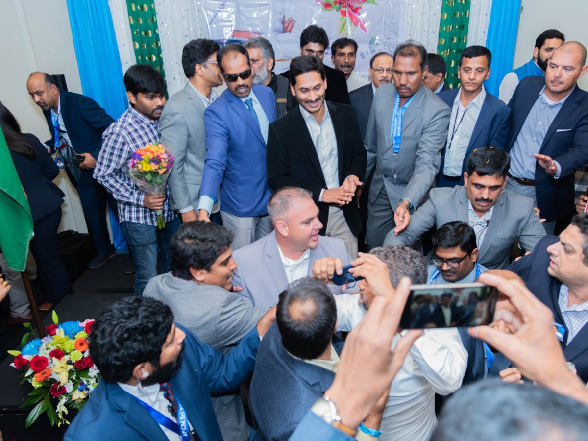 CM YS Jagan Meeting with Entrepreneurs In the America Tour Photo Gallery - Sakshi39