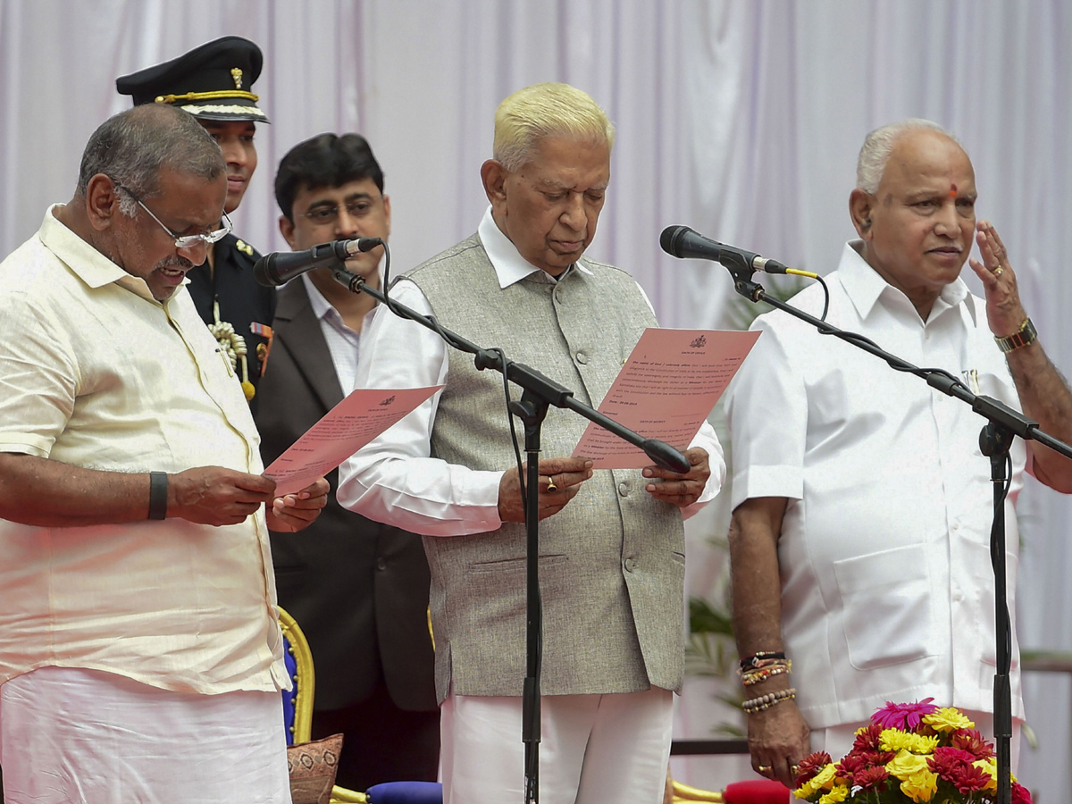 Karnataka Cabinet Expansion In RajBhavan Photo Gallery - Sakshi9