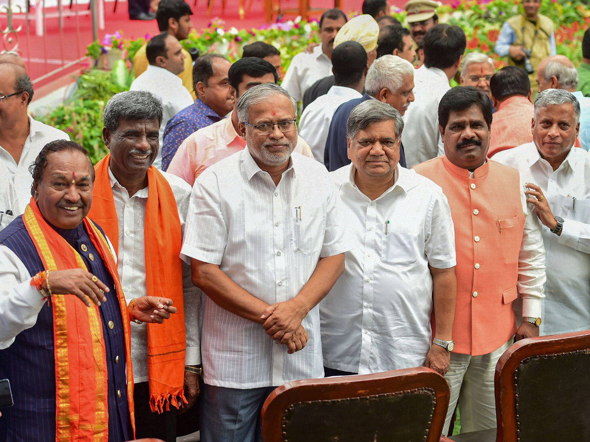 Karnataka Cabinet Expansion In RajBhavan Photo Gallery - Sakshi12