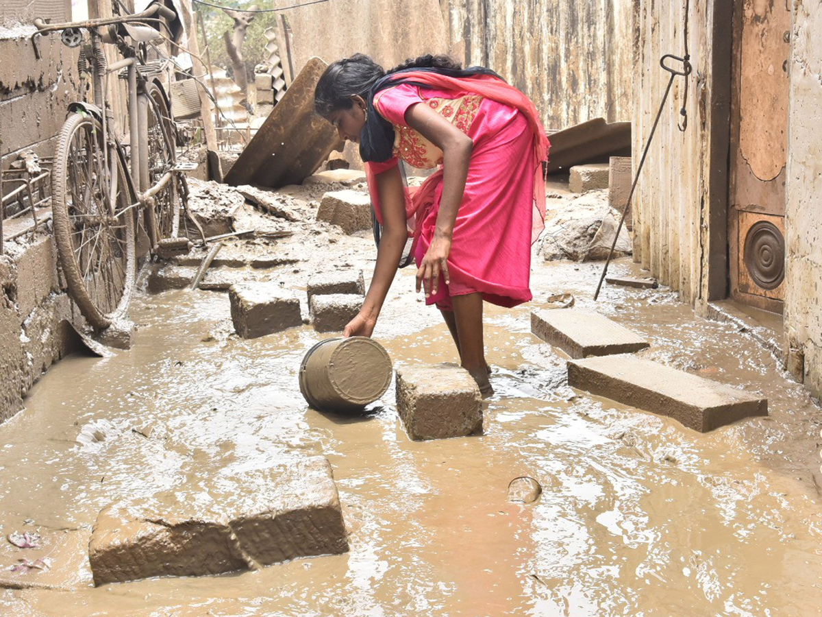 Flood Affected Areas In Vijayawada Photo Gallery - Sakshi1