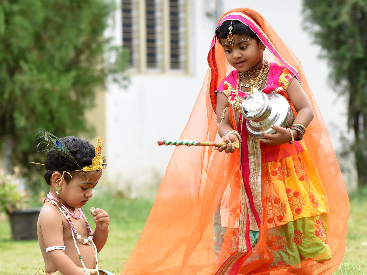 Best Photos of The Week in AP and Telangana  August 25-08-2019 to september 01-09- 2019 - Sakshi11