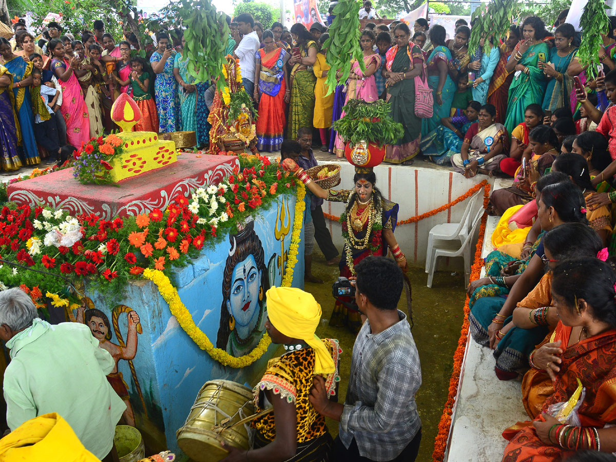 Ganga Teppotsavam Tankbund Photo Gallery - Sakshi1