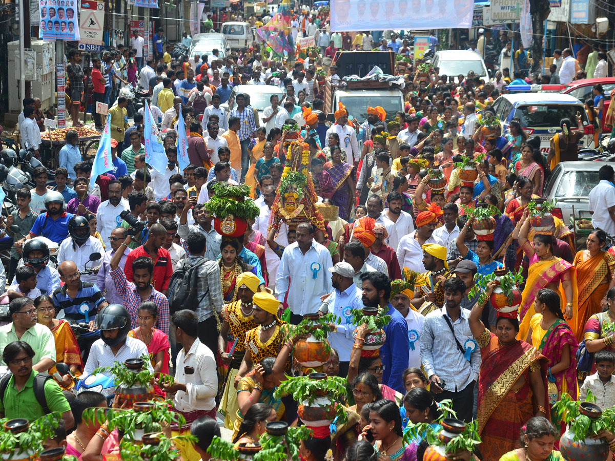 Ganga Teppotsavam Tankbund Photo Gallery - Sakshi11