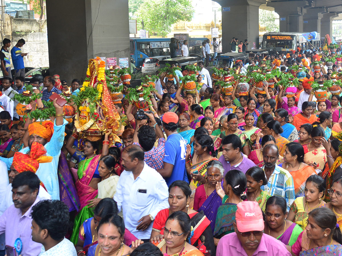 Ganga Teppotsavam Tankbund Photo Gallery - Sakshi19