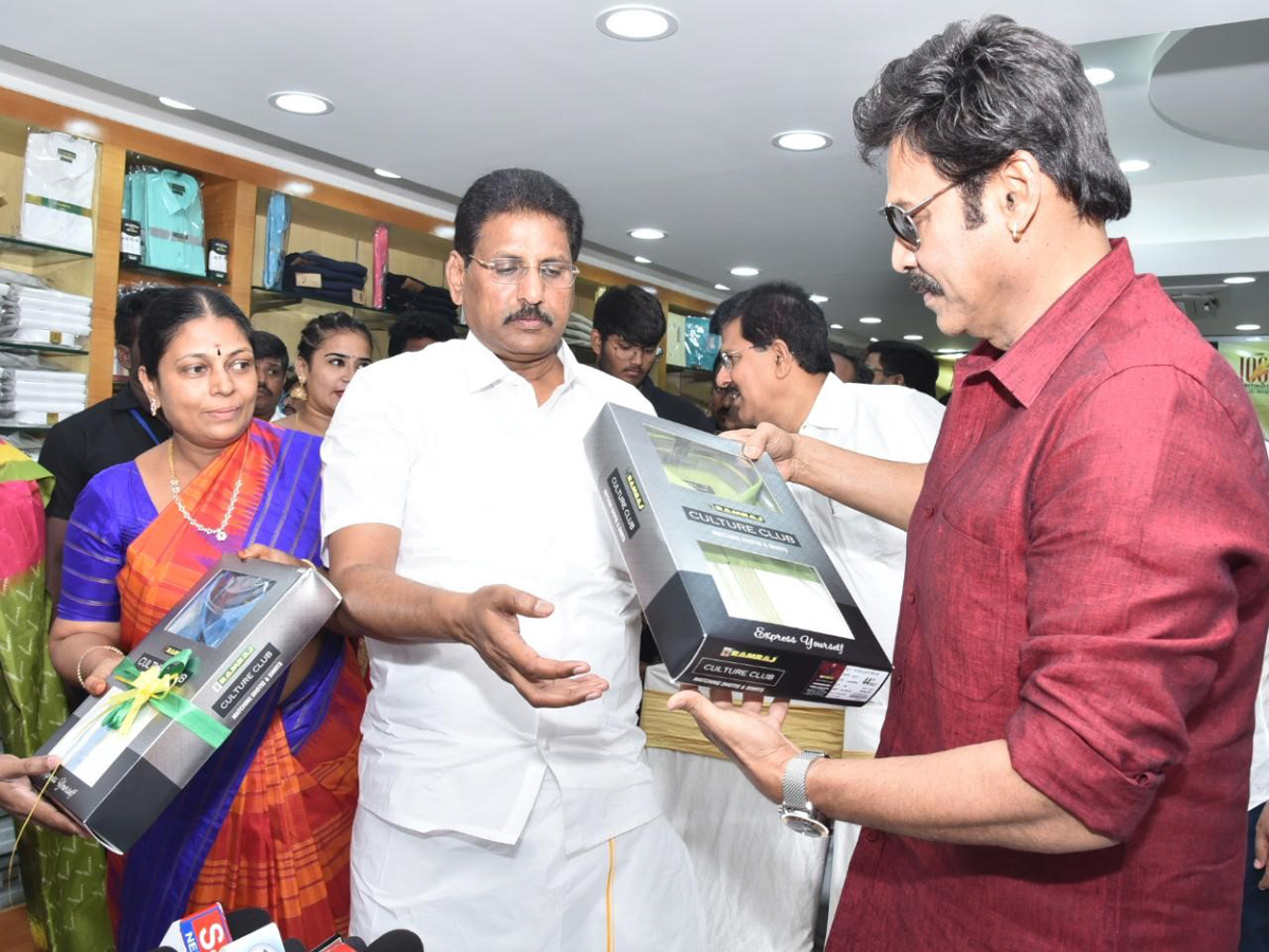 Ramraj Cotton Opens 100nd Showroom in Nellore Photo Gallery - Sakshi3