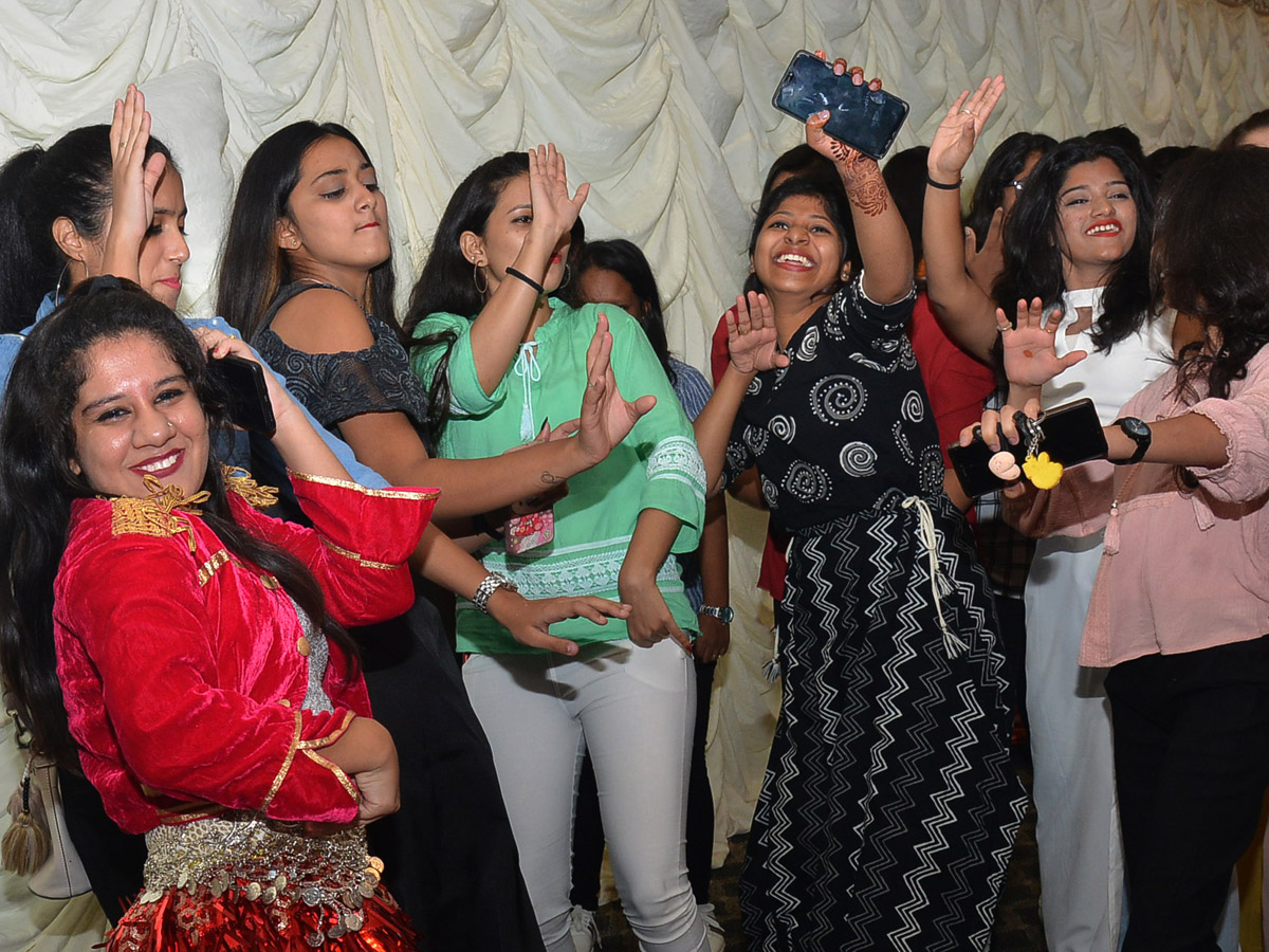 VILLA MARIE DEGREE COLLEGE FOR WOMENE FRESHERS PARTY Photo Gallery - Sakshi15