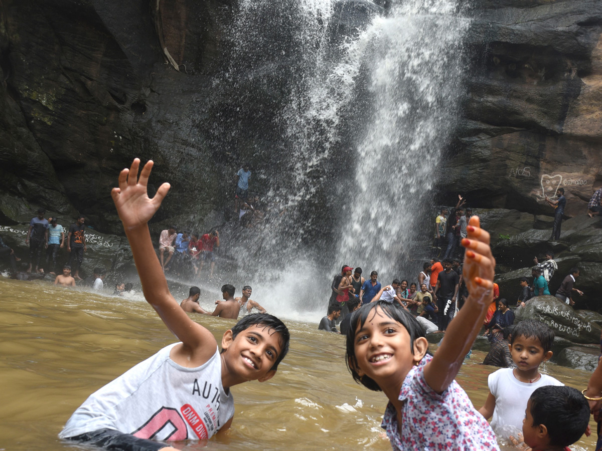   Best images of The Week in AP and Telangana  August 04 to August 11 2019 - Sakshi36