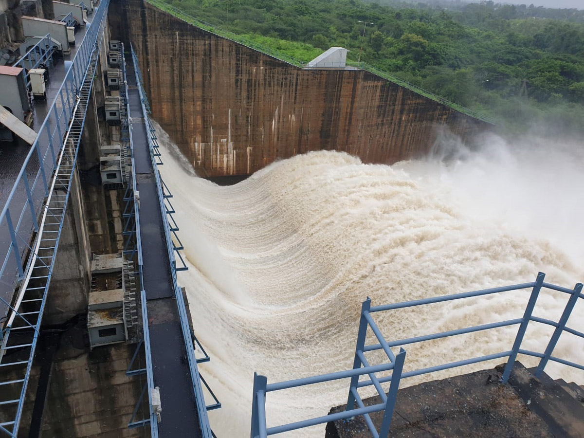 Heavy Rains East Godavari District Photo Gallery - Sakshi16