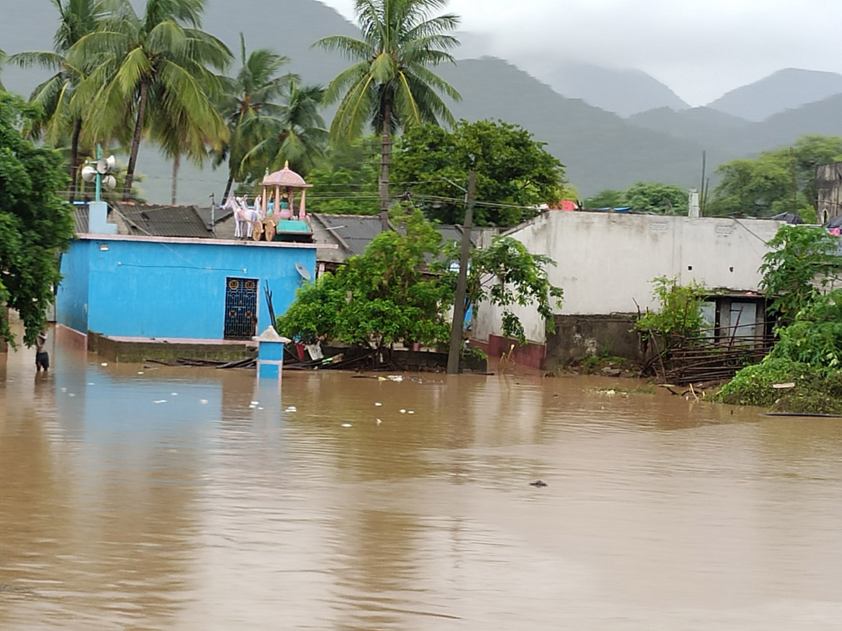 Heavy Rains East Godavari District Photo Gallery - Sakshi19